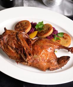 Weidegans aus Österreich halbiert sous vide 1.700g